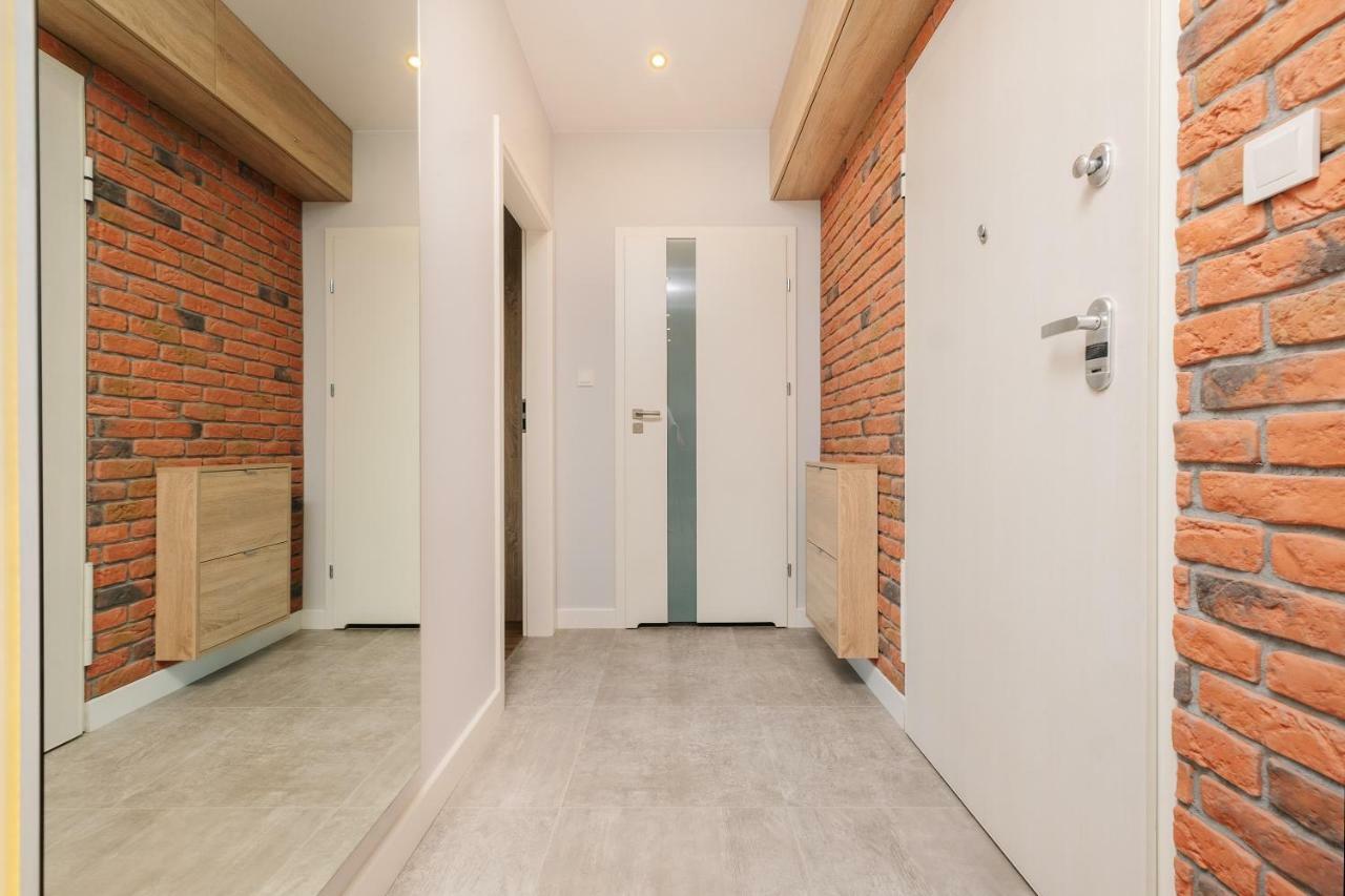 Stare Bielany 2-Bedroom Apartment วอร์ซอ ภายนอก รูปภาพ